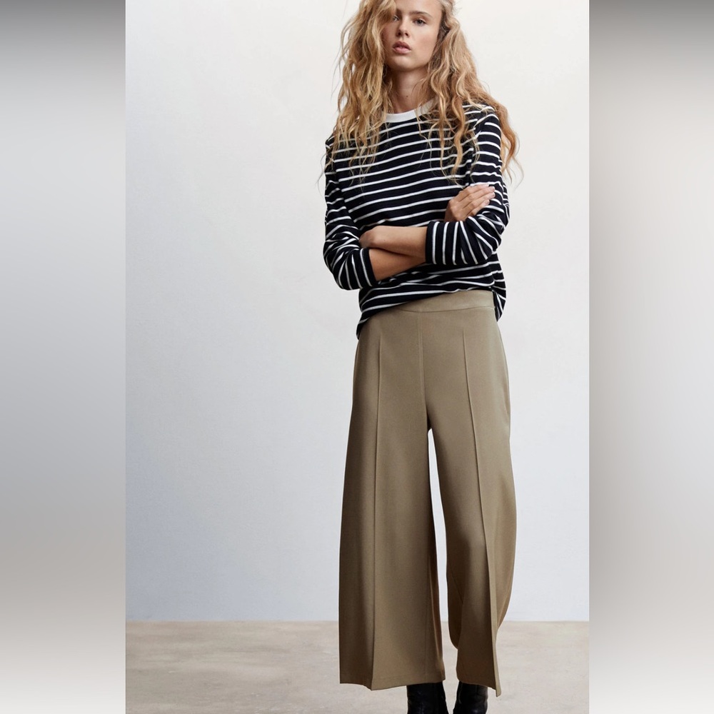 Mango High-waist palazzo pants . Small